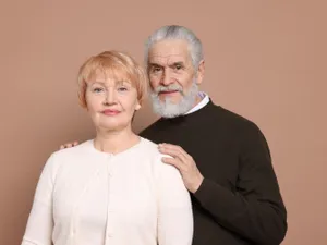 Pensionari îngrijorați de pensie - Foto: Freepik