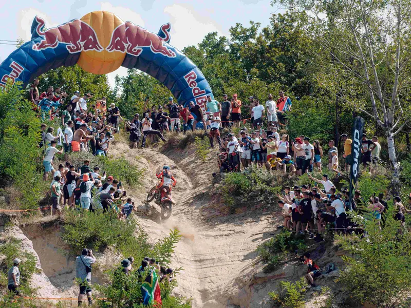 Spectacol total, la Romaniacs, cel mai greu raliu hard-enduro. 2 români, printre câștigători - Foto: Red Bull Content Pool