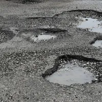 Peste 50 de milioane lei pentru repararea străzilor din București, potrivit bugetului PMB/FOTO: Hotnews