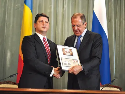 Corlățean și Lavrov negociazaă, în 2013, deschiderea Centrului cultural rus - Foto: MAE