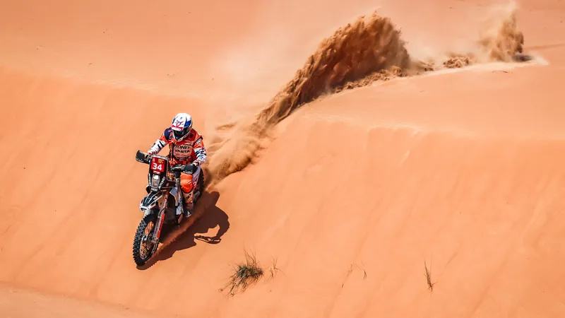 Riderul român Mani Gyenes a câștigat Raliul Dakar 2025 - Foto: Facebook/Emanuel Gyenes - Mani