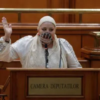 Diana Șoșoacă, în Parlament. Sursa: Inquam Photos - George Călin
