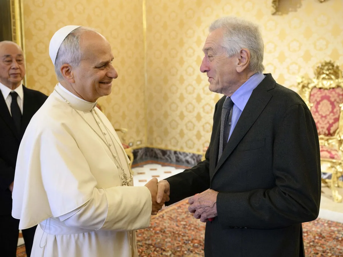 VIDEO Robert de Niro, primit la Vatican de Papa Leon al XIV-lea. Suveranul Pontif i-a oferit un rozariu