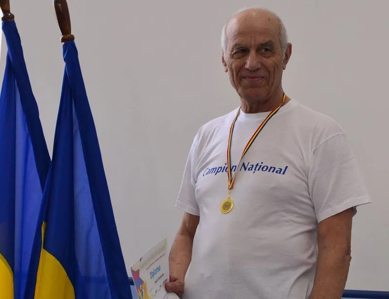 Vasile Constantin Mao, campion național la aruncarea cu greutatea la categoria +80 de ani Foto: Facebook