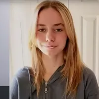 O adolescentă a salvat o fetiță de la înec și apoi s-a sinucis. Nu putea suporta umilința colegilor - FOTO: YouTube/@channels48