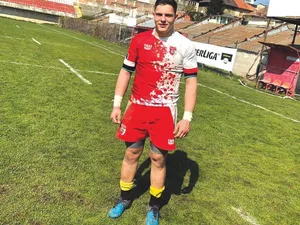 Petre Urs, în culorile clubului de rugby Dinamo, după meciul câștigat cu Steaua la începutul acestei luni