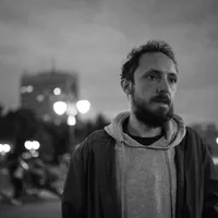 Andrei Cozlac, artist vizual dublu premiat de UNITER: „Arta ne poate ajuta să rezolvăm războaiele” - Foto: Romanian Creative Week