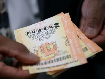 Povestea tânărului care, la 21 de ani, a câștigat la loto 28 de milioane de dolari. Decizia care l-a ajutat să nu ajungă la faliment