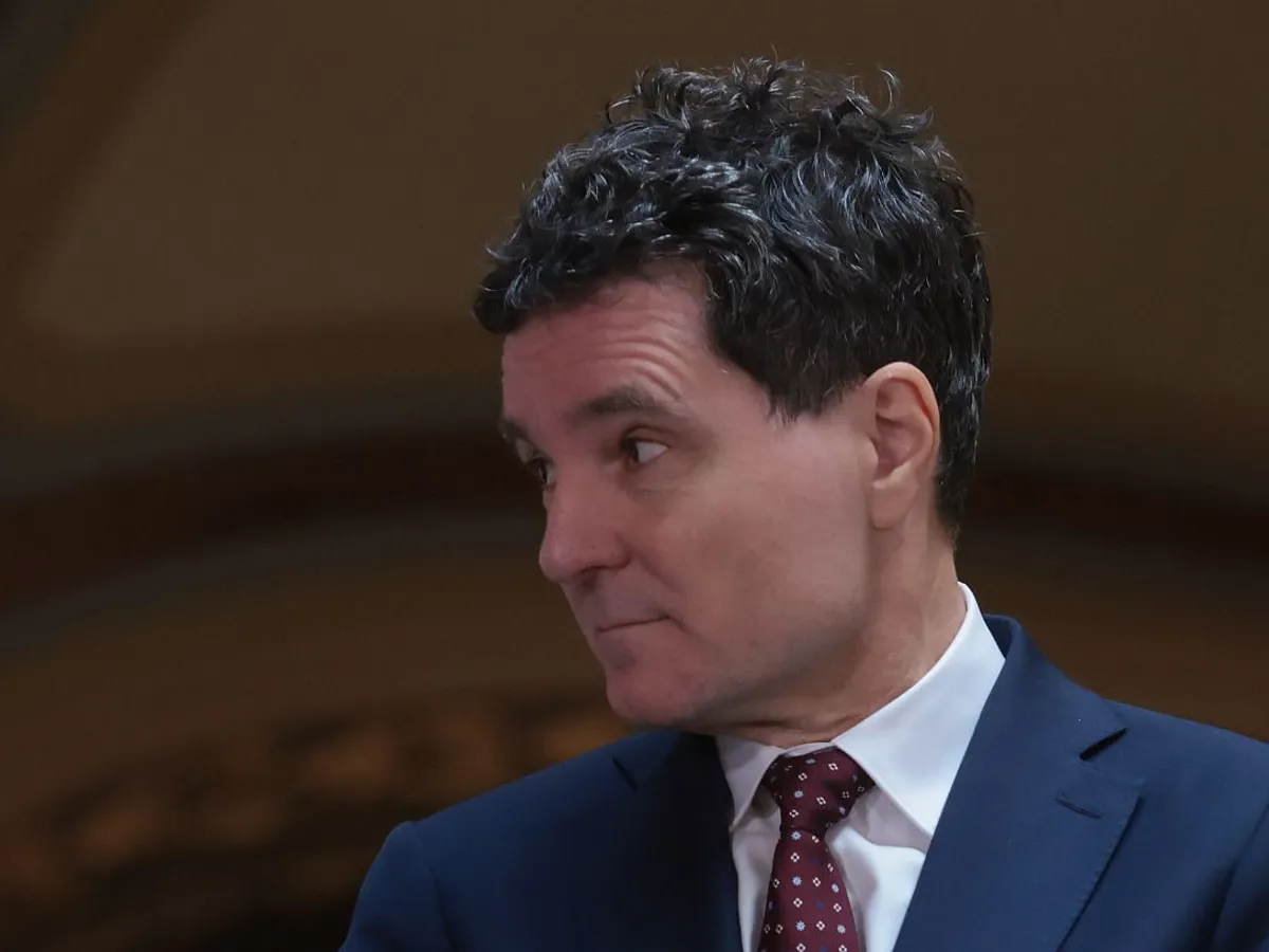 Nicuşor Dan, la onorarea marelui actor Victor Rebengiuc - Foto: INQUAM PHOTOS/George Călin