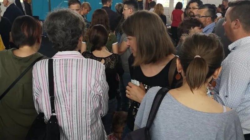 Una din secțiile de vot din Cluj. FOTO: Mirela Bonchiș