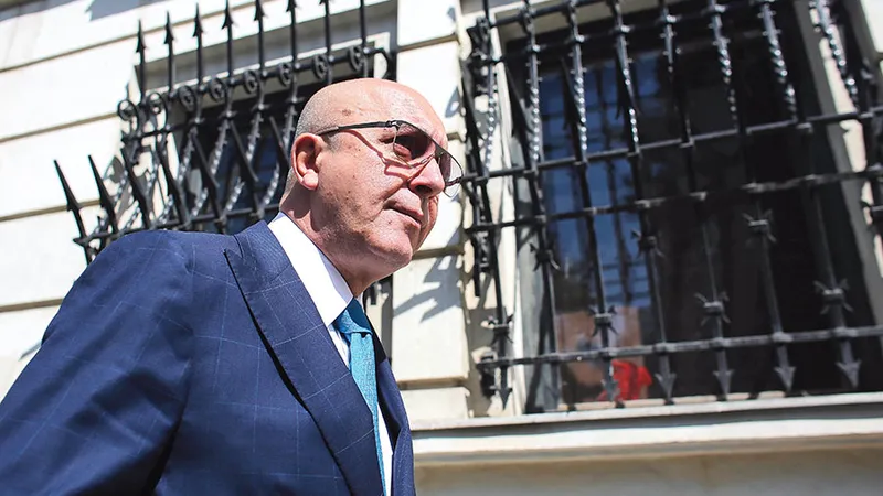 Magnatul imobiliar român Gabriel „Puiu“ Popoviciu nu a mai apucat să facă afaceri cu Hunter  Biden, pentru că a fost condamnat de Justiția din România pentru corupție și a fugit în Marea Britanie - Foto: INQUAM PHOTOS/ Octav Ganea