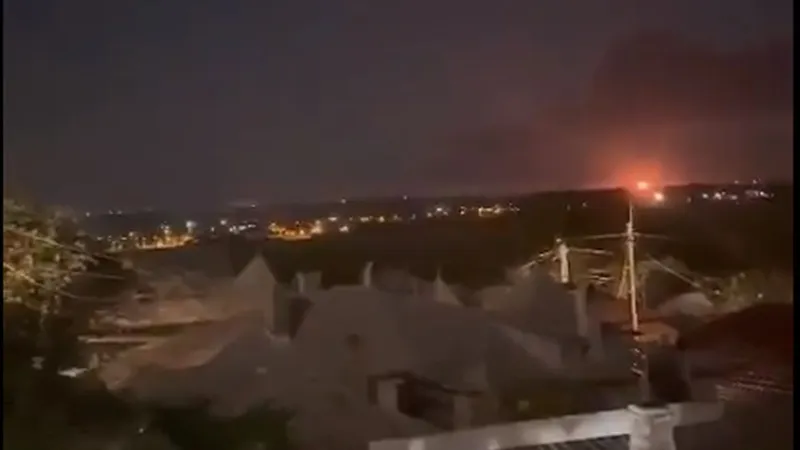 Rusia a atacat cu drone portul Izmail - Foto: captură video Twitter/Faytuks News Δ