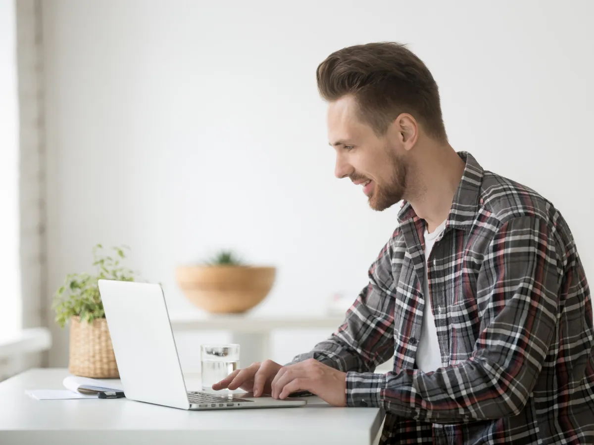 Contracte online și protecția consumatorilor. Recomandările ANCOM pentru utilizatorii de telecom