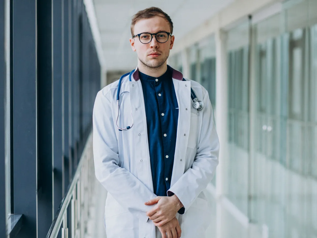 Doctor - Foto: Magnific (Imagine cu rol ilustrativ)