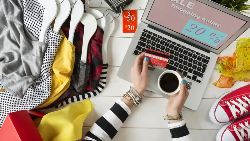 ANPC a format un Comandament Black Friday: 11 site-uri cu promoții, amendate cu 275.000 de lei. / Foto: cumparama.com
