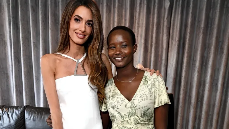 Amal Clooney și Alice
