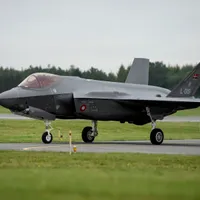 VIDEO Avionul invizibil F-35 al SUA de 100.000.000$, pradă ușoară pentru Rusia. Lovit de la 400 km - Foto: Profimedia Images