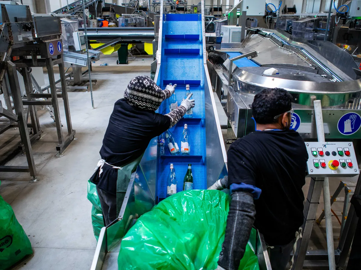 Sistemul de Garanţie-Returnare se apropie de 8 miliarde de ambalaje returnate, la doi ani de la lansare