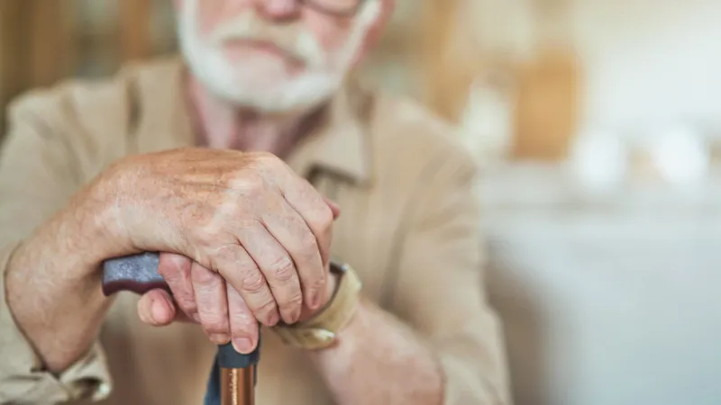 Casa de Pensie anunț pentru pensionarii care iau vineri bani pe card. Mergeți la bancomat la prânz! Foto: Freepik (fotografie cu caracter ilustrativ)