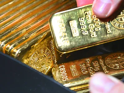 Lingouri de aur - Foto: Profimedia images