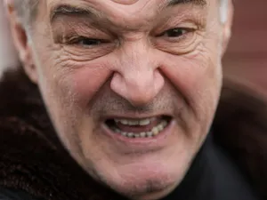 Gigi Becali n-a mai putut privi imaginile redate la TV: 