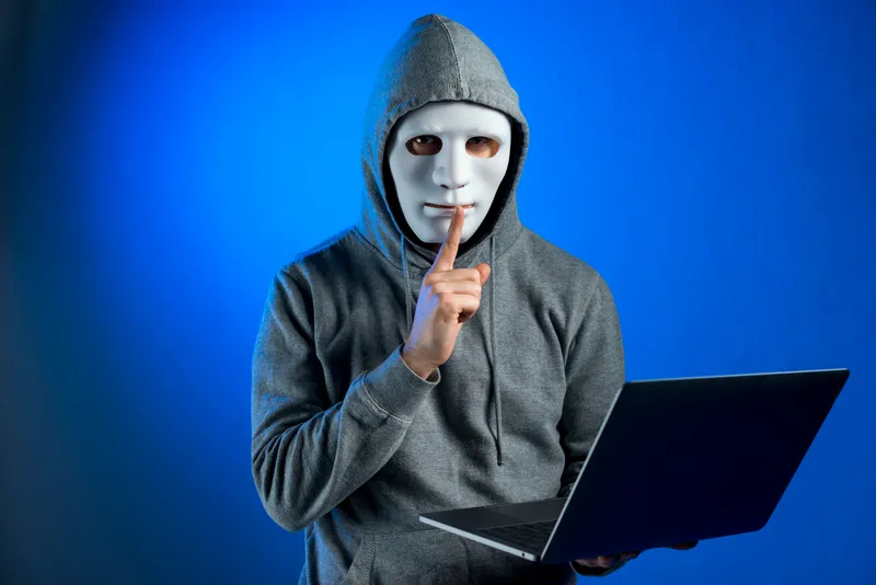 Hacker care stă la un laptop - Foto: Freepik (rol ilustartiv)