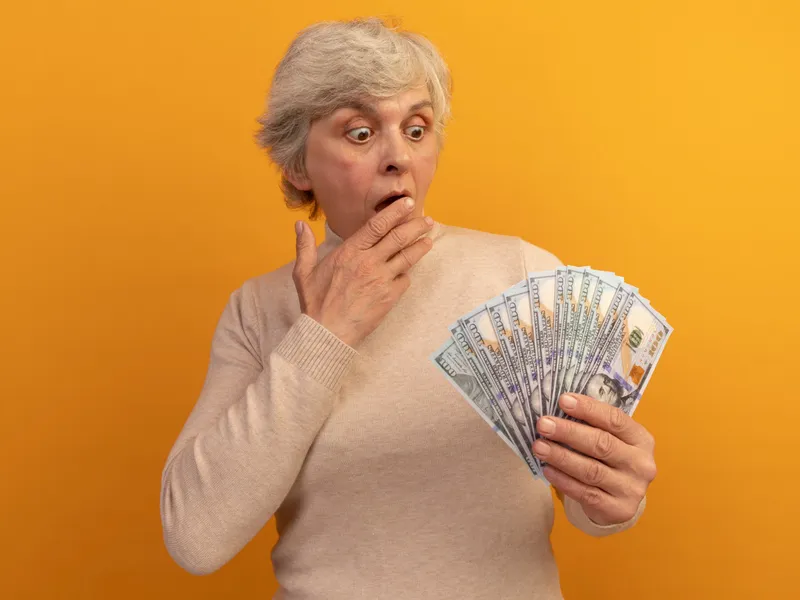 Pensie privată va putea fi retrasă doar programată. În ce condiții pot pensionarii să ia banii? Foto: Freepik (fotografie cu caracter ilustrativ)