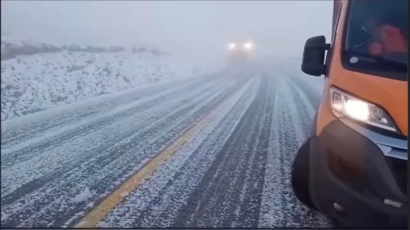 Ninge abundent în România. Transalpina și Transfăgărășan, acoperite de zăpadă - Foto: Arhivă CNAIR (rol ilustrativ)
