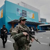 Țara cu 1.000.000 de români care refuză să dea „5% pentru armată” ca să plătească pensii - Foto: Profimedia Images - Imagine cu rol ilustrativ