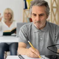 Ministrul de finanțe anunț-șoc: Pensie nu cresc în 2025. Ciolacu anunțase o indexare în septembrie - Fot: Freepik