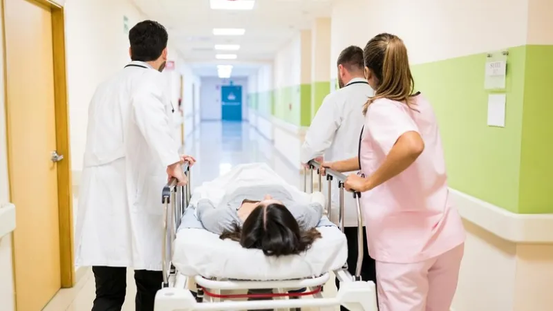 O pacientă a murit în liftul care trebuia să o ducă la ATI Foto: Freepik.com - rol ilustrativ