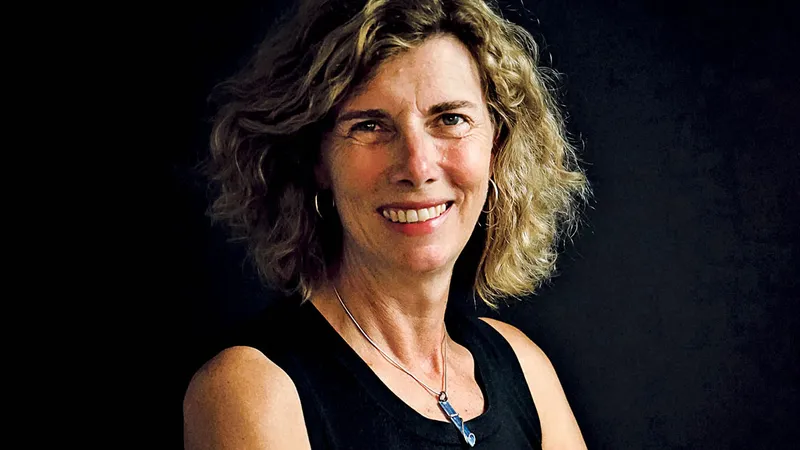 PROMISIUNI, PROMISIUNI „Aceste modele presupuse noi de reactoare sunt doar reinterpretări ale proiectelor vechi de 70 de ani“, spune Allison Macfarlane