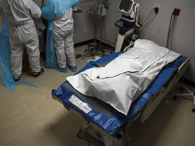 80.000 de cadre medicale au murit din cauza Covid între ianuarie 2020 și mai 2021/foto: cnbc