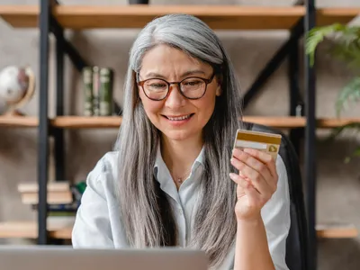 Pensionară la pensie - Foto: Freepik