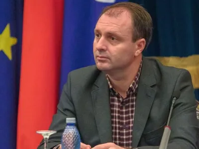 Cristian Petcu. Foto România curată