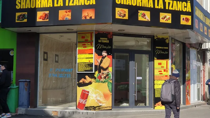 Tzancă Uraganu a dat faliment cu shaormeria din București Foto: NWR