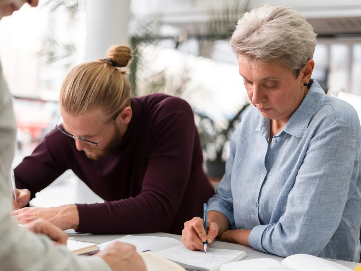 Pensionari lăsați fără 3.800 lei la pensie, după erori ale Casei de Pensie. „Facem greva foamei” Foto: Freepik (fotografie cu caracter ilustrativ)