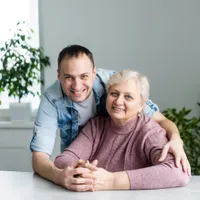 Pensie suspendată pentru acești români cu probleme la dosar. Anunț de la Casa de Pensii - Foto: Freepik