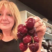 Când a plecat din țară, Iulia Preda și-a luat și fata cu ea, o adolescentă de 16 ani care a trebuit să învețe catalana
