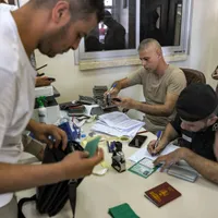 Românii, controlați la granița cu Germania. Spațiul Schengen se dezintegrează - Foto: Profimedia(imagine cu rol ilustrativ)