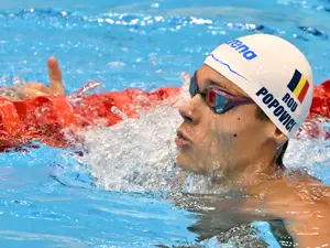 David Popovici s-a calificat în finala probei de 100 m liber. Își va apăra titlul mondial la Fukuoka - Foto: Profimedia Images