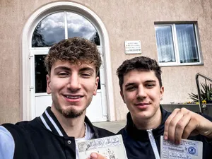 Jucători ai campioanei la baschet masculin U Banca Transilvania Cluj au votat duminică Foto: U BT/facebook