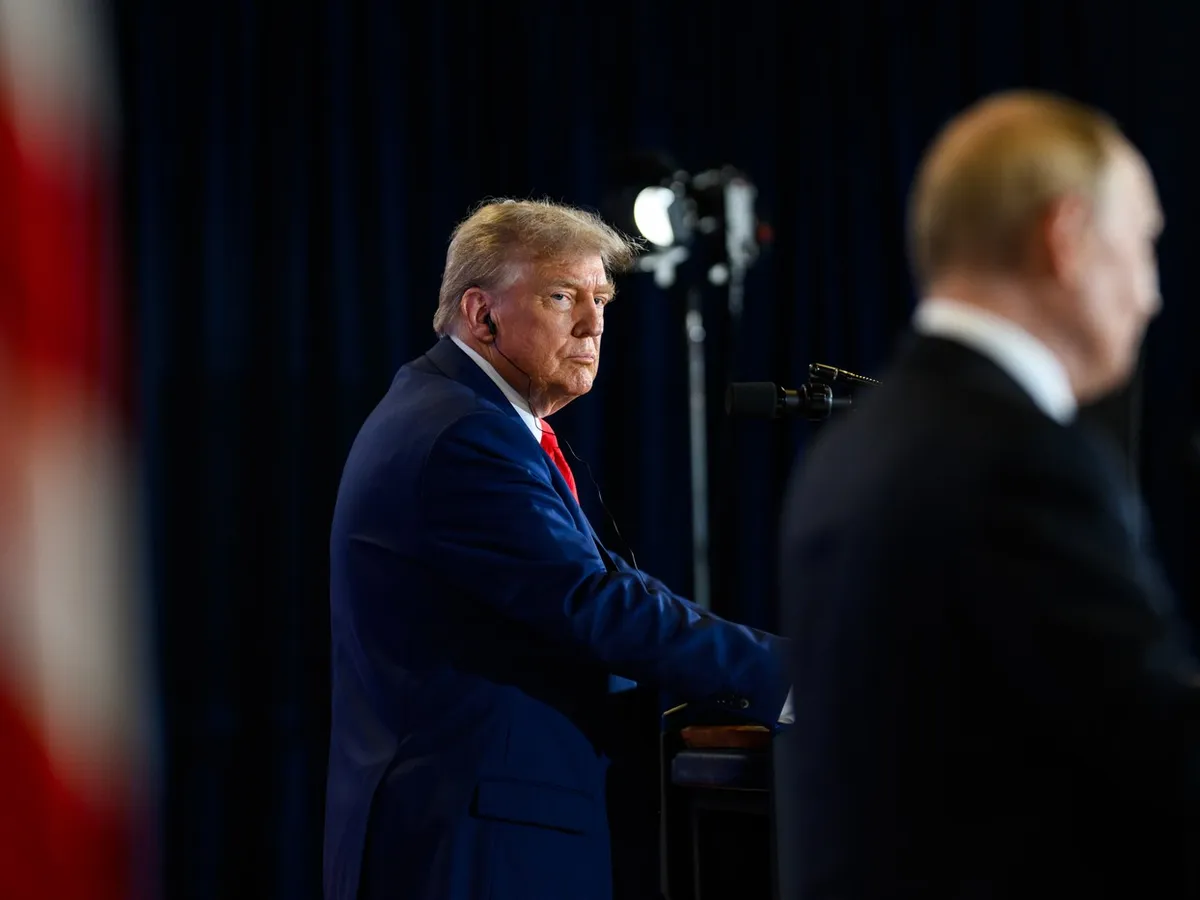 Trump scoate 110 petroliere rusești de pe lista sancțiunilor. 10.000.000.000$ cadou pentru Putin