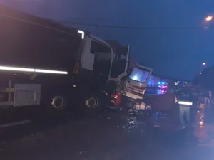 Accident cu doi morți după ce un TIR din Bulgaria a lovit unul din Turcia la Mehadia Foto: ordinea.ro