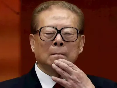 Jiang Zemin a pierdut lupta cu cancerul