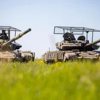 „Armata” Transnistriei își echipează tancurile T-64BV cu „grătare” antidrone - Foto: Militarnyi (imagine cu caracter ilustrativ)