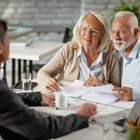 Pensionarii păgubiți cu mii de lei la recalcualrea pensiei dau statul în judecată. Taxa: 1000 lei Foto: Freepik (fotografie cu caracter ilustrativ)