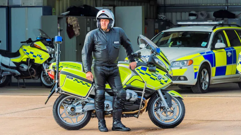 Motocicletă BMW de poliție în UK. / Foto: bikesafe.co.uk