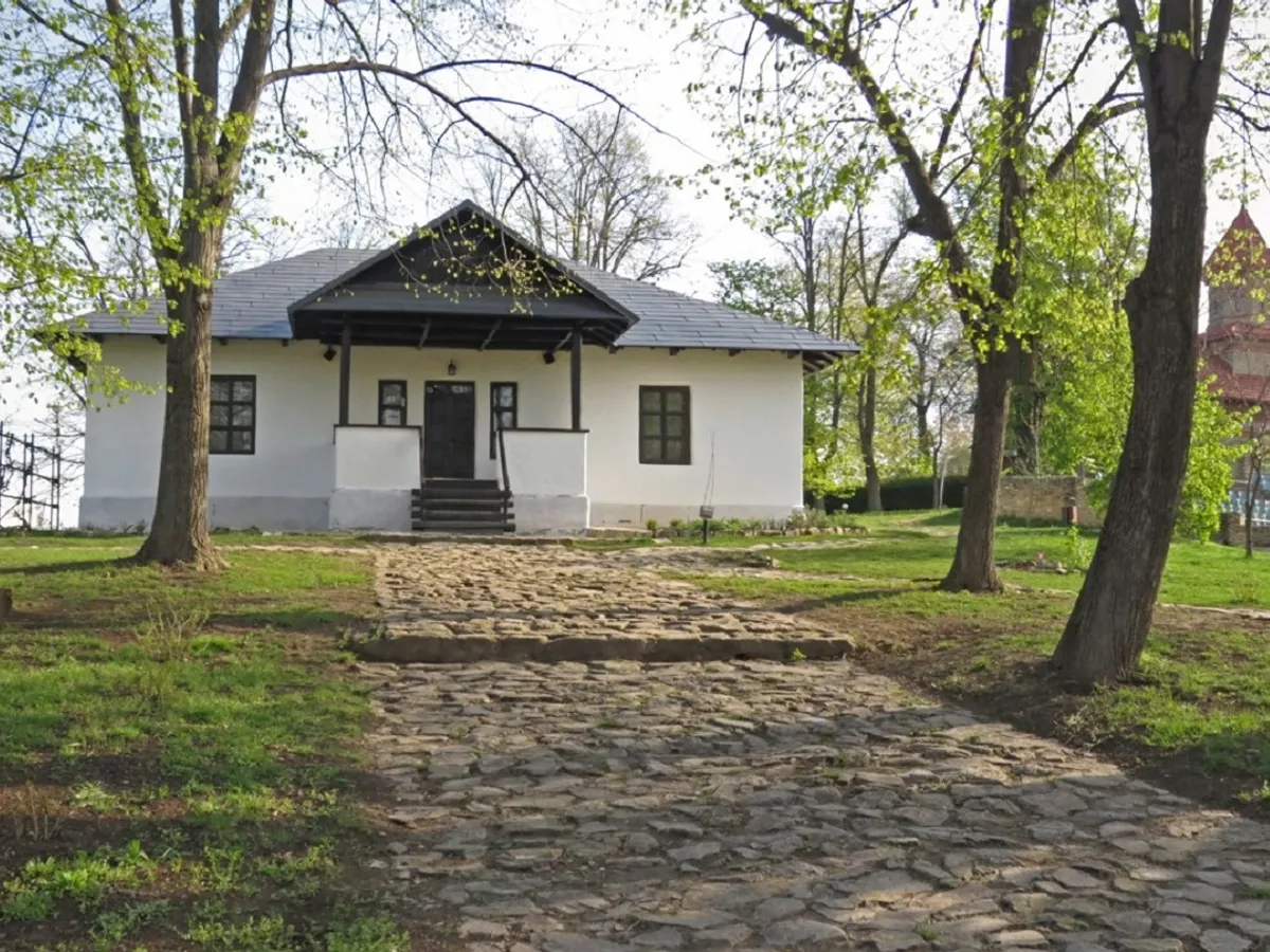 casa eminescu ipotesti