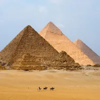 Piramidele din Giza - Foto: Profimedia